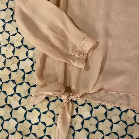 Bella Dahl Pale Pink Long Sleeve Top with Side Tie size 10 - Picture 3 of 3